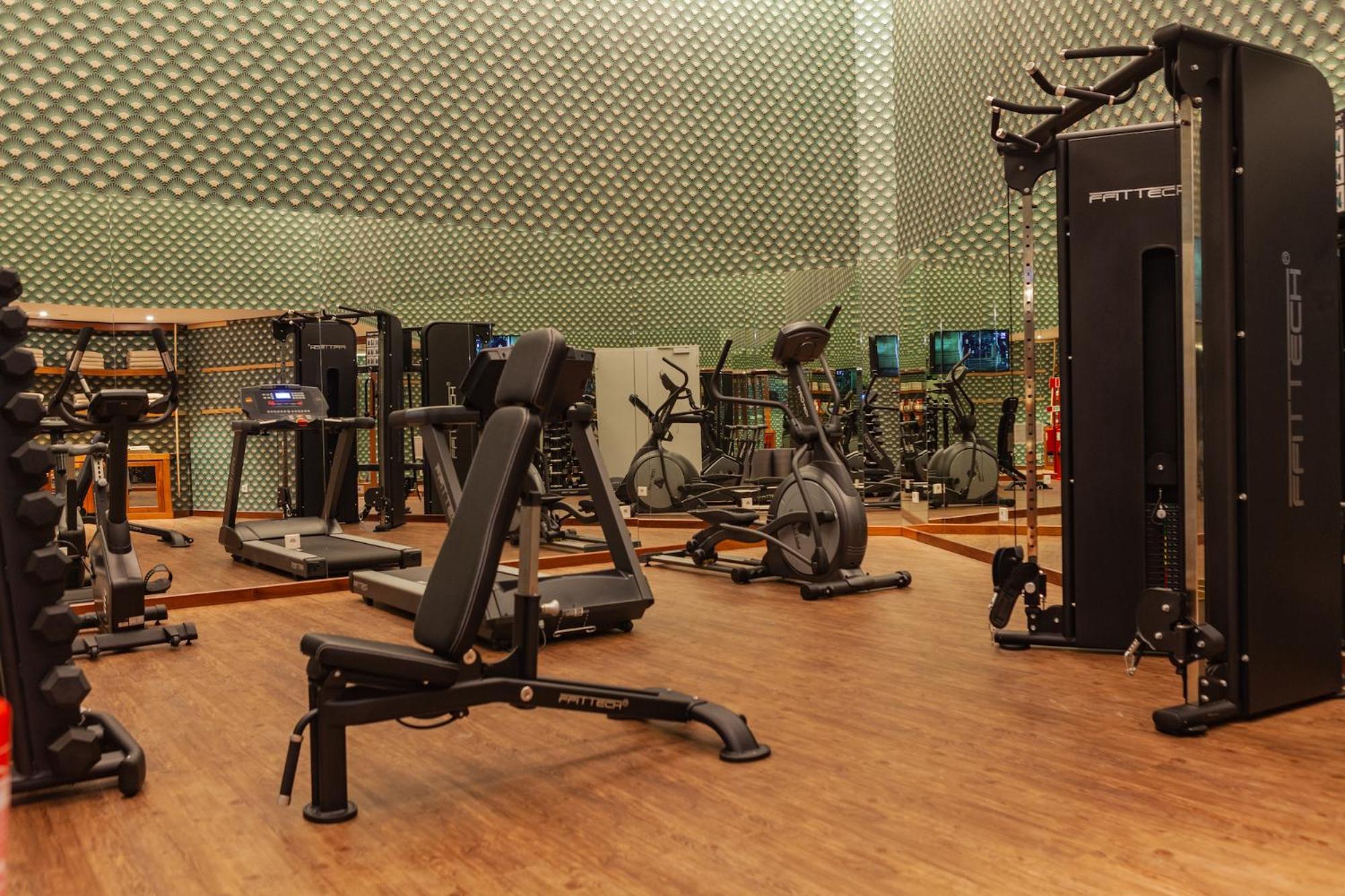Wine & Books Lisboa Hotel Екстериор снимка The gym at the hotel